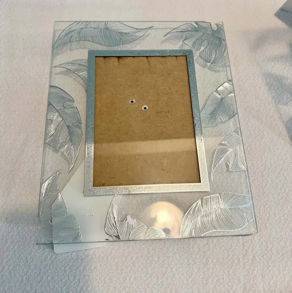 Beltrami Italian Glass and Silver-Tone Tropical Leaf Design Picture Frame Set